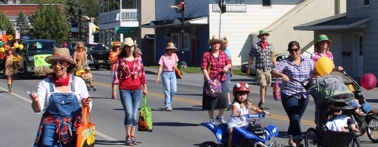 scarecrow festival parade